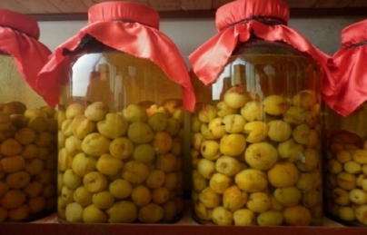 Táo mèo ngâm rượu có tác dụng gì? Táo mèo ngâm rượu có tác dụng gì?